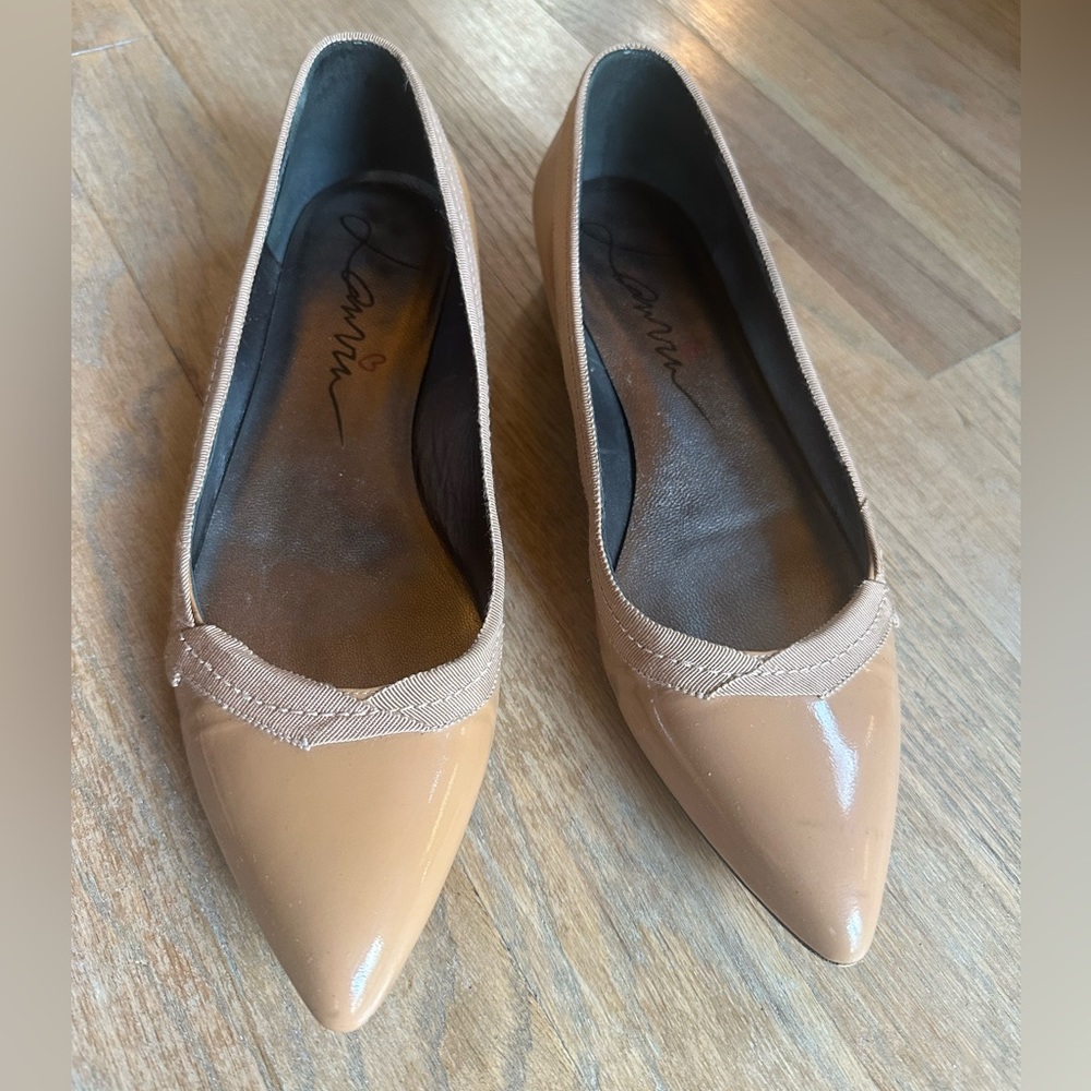 Lanvin patent leather pointed toe ballet flats, beige / tan / nude grosgrain